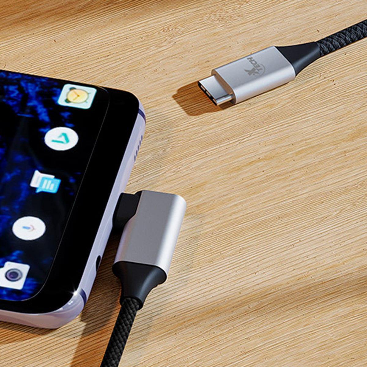 Cable XTECH USB-C A USB-C Con Conector En Forma De L XTC-531 3 Metros